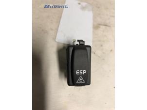 Used ESP switch Renault Laguna Price € 5,00 Margin scheme offered by Autobedrijf Brooks