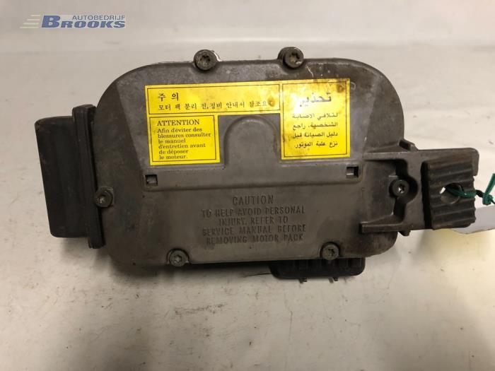 Usagé Bloc ABS Chevrolet Nubira Wagon (J100) 2.0 16V Prix € 25,00 Règlement à la marge proposé par Autobedrijf Brooks