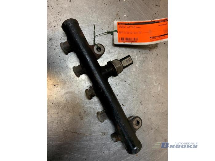 Usagé Système d'injection Peugeot 407 SW (6E) 2.0 HDiF 16V Prix € 35,00 Règlement à la marge proposé par Autobedrijf Brooks