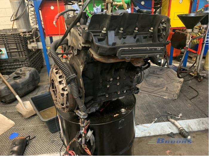 Usagé Moteur BMW 3 serie Touring (E91) 318d 16V Prix € 350,00 Règlement à la marge proposé par Autobedrijf Brooks