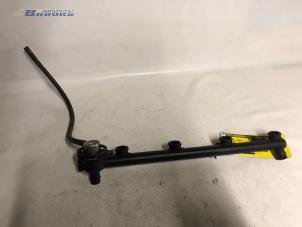 Used Fuel injector nozzle Renault Megane Scenic Price € 10,00 Margin scheme offered by Autobedrijf Brooks