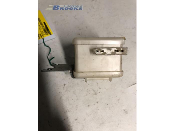 Sensor (övriga) från en Mitsubishi Galant Wagon (EA/EC) 2.5 V6 24V 1998