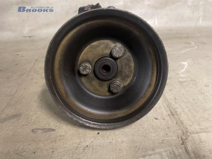 Usagé Pompe de direction Fiat Marea Weekend (185BX/CX) 1.9 Tds 75 SX Prix € 15,00 Règlement à la marge proposé par Autobedrijf Brooks