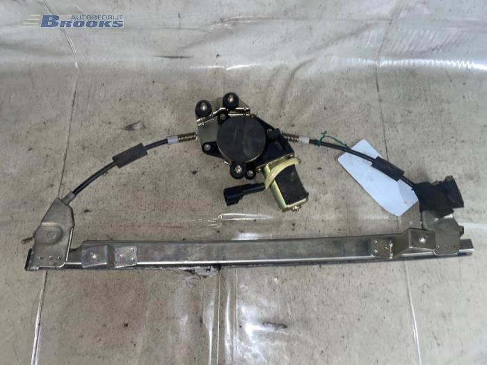 Usados Motor de ventanilla de puerta Fiat Marea (185AX) 1.6 SX,ELX 16V Precio € 37,50 Norma de margen ofrecido por Autobedrijf Brooks