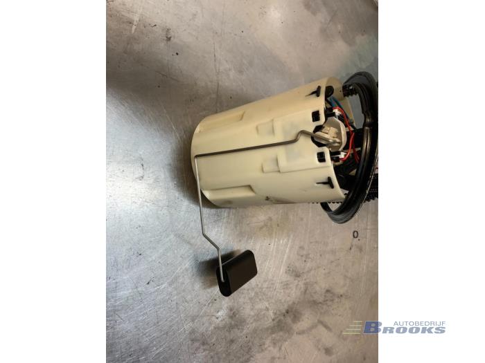 Usagé Pompe à carburant Fiat Fiorino (225) 1.3 JTD 16V Multijet Prix € 80,00 Règlement à la marge proposé par Autobedrijf Brooks