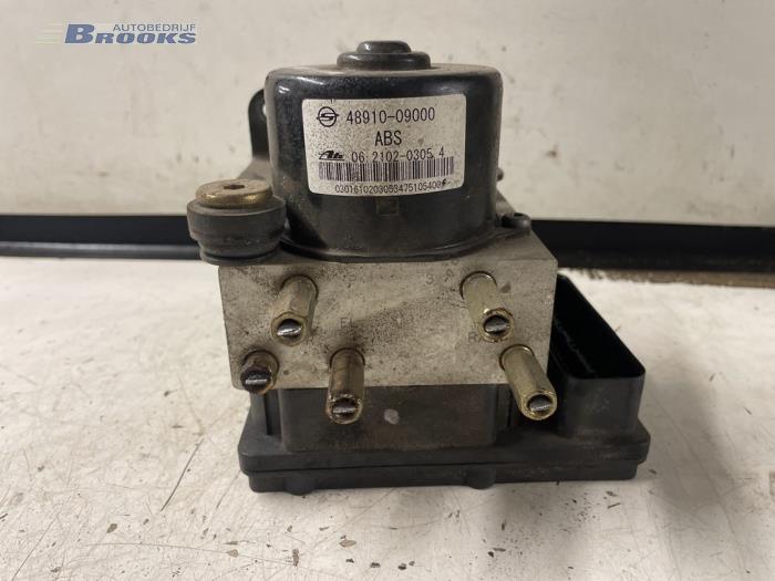 ABS pump from a SsangYong Actyon 2.3 4WD 16V 2007