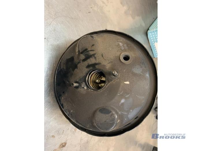 Usagé Assistant de freinage Volkswagen Multivan T5 (7E/7HC/7HF/7HM) 2.5 Tdi Prix € 75,00 Règlement à la marge proposé par Autobedrijf Brooks