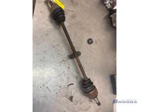 Used Front drive shaft, right Opel Vectra A (88/89) 2.0i 16V Ecotec Price € 10,00 Margin scheme offered by Autobedrijf Brooks