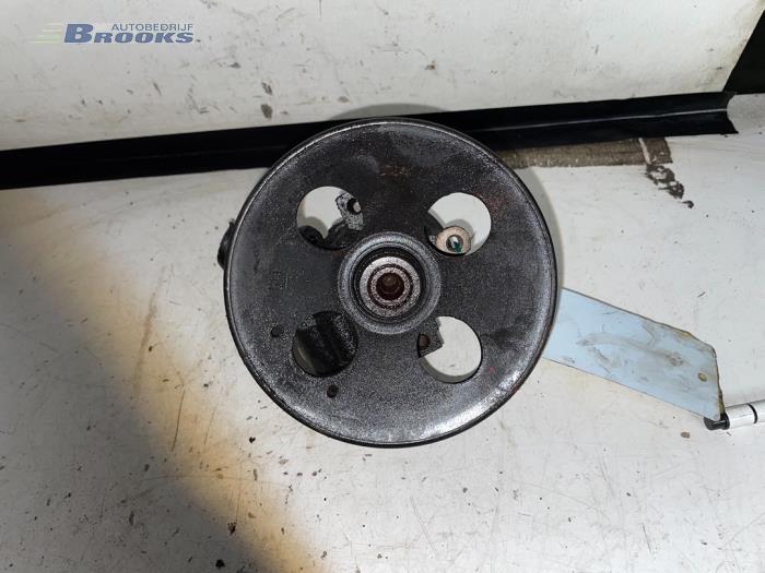 Usagé Pompe de direction Opel Vectra A (88/89) 2.0i 16V Ecotec Prix € 15,00 Règlement à la marge proposé par Autobedrijf Brooks
