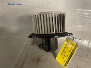 Usados Motor de ventilador de calefactor Kia Retona Precio € 20,00 Norma de margen ofrecido por Autobedrijf Brooks