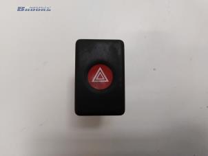 Gebrauchte Panikbeleuchtung Schalter Dacia Logan (LS) 1.5 dCi Preis € 5,00 Margenregelung angeboten von Autobedrijf Brooks