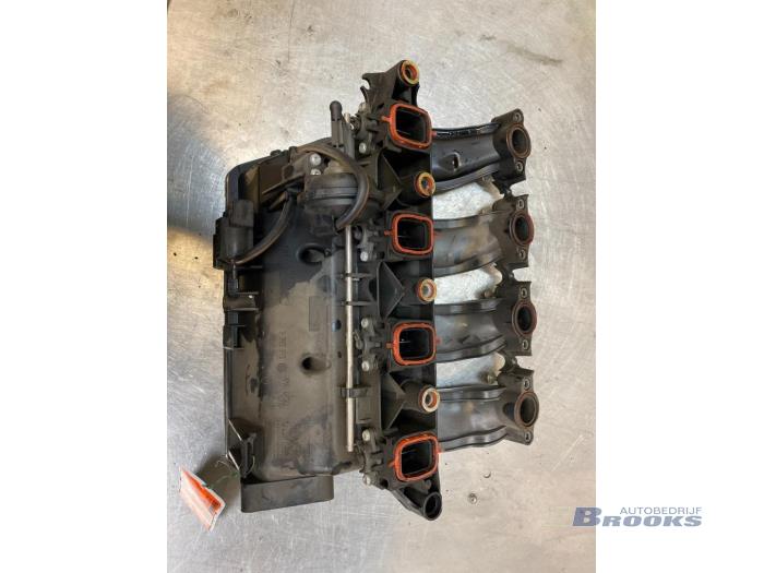 Gebrauchte Ansaugbrugge BMW 3 serie Touring (E91) 318d 16V Preis € 85,00 Margenregelung angeboten von Autobedrijf Brooks