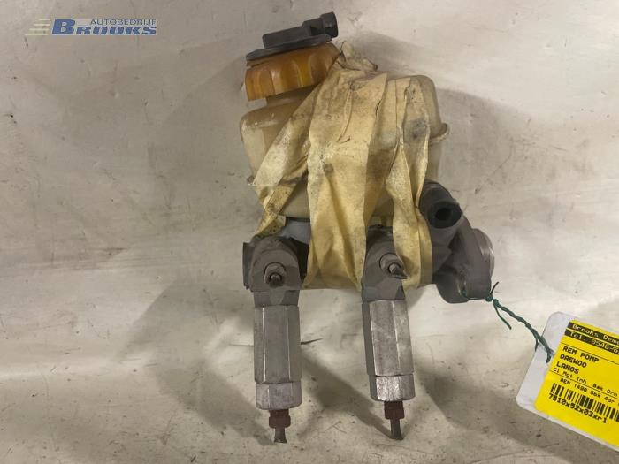 Używane Pompa hamulcowa Daewoo Lanos (TA/TF08/48/86) 1.5 Cena € 20,00 Procedura marży oferowane przez Autobedrijf Brooks