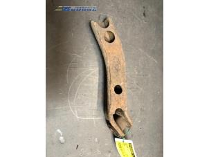 Used Front wishbone, right Opel Combo (Corsa B) 1.7 D Price € 10,00 Margin scheme offered by Autobedrijf Brooks
