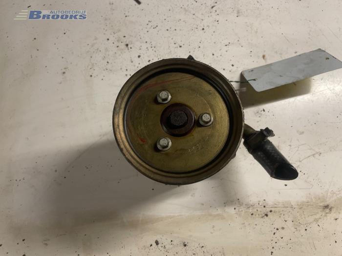 Usagé Pompe de direction Rover 200 (XW) 214 Si,SLi MPi 16V Prix € 15,00 Règlement à la marge proposé par Autobedrijf Brooks