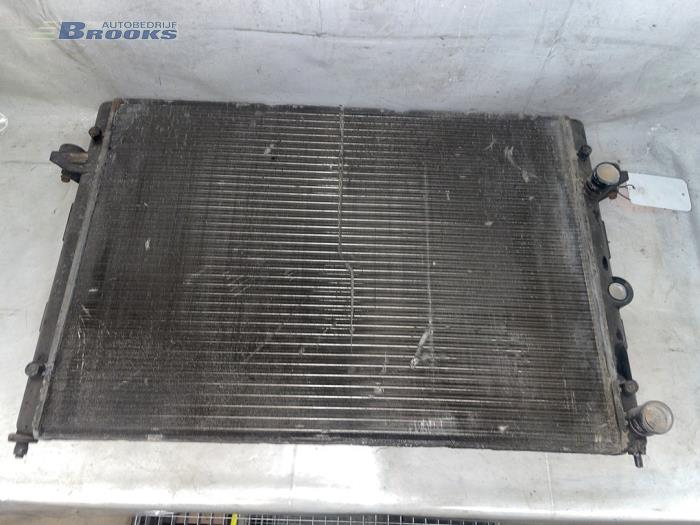 Used Radiator Volkswagen Sharan (7M8/M9/M6) 2.8 VR6 Syncro Price € 15,00 Margin scheme offered by Autobedrijf Brooks