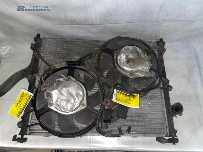 Used Radiator Fiat Marea Weekend (185BX/CX) 2.4 Tds 125 HLX Price € 10,00 Margin scheme offered by Autobedrijf Brooks