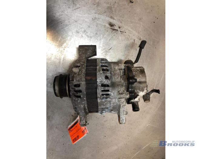 Used Dynamo Kia Carnival 2 (FIB/FLD) 2.9 HPDi 16V Price on request offered by Autobedrijf Brooks