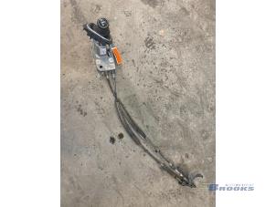 Used Gearbox shift cable Volkswagen Scirocco (137/13AD) 1.4 TSI 160 16V Price € 65,00 Margin scheme offered by Autobedrijf Brooks