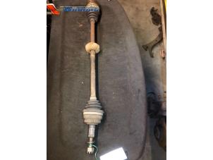 Used Front drive shaft, right Opel Vectra A (88/89) 1.8 i Price € 10,00 Margin scheme offered by Autobedrijf Brooks