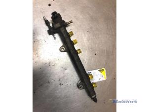 Used Fuel injector nozzle Opel Corsa C (F08/68) 1.3 CDTi 16V Price on request offered by Autobedrijf Brooks
