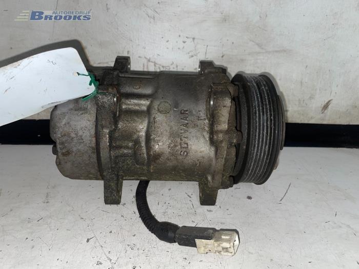 Usagé Pompe clim Peugeot 306 Break (7E) 1.9 DT Prix € 15,00 Règlement à la marge proposé par Autobedrijf Brooks