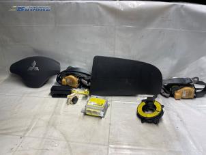 Used Airbag set + module Mitsubishi L-200 Price on request offered by Autobedrijf Brooks