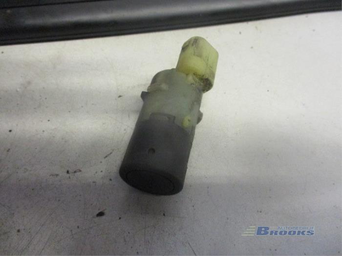 Usados Sensor PDC BMW 3 serie Touring (E46/3) 320i 24V Precio € 30,00 Norma de margen ofrecido por Autobedrijf Brooks