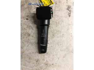 Usados Interruptor de limpiaparabrisas Mitsubishi L-200 Precio € 35,00 Norma de margen ofrecido por Autobedrijf Brooks