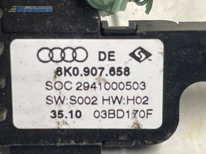 Air quality sensor from a Audi A5 Sportback (8TA) 2.0 TFSI 16V 2010