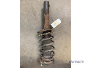 Used Front shock absorber rod, right Volkswagen Caddy III (2KA,2KH,2CA,2CH) 1.9 TDI Price € 40,00 Margin scheme offered by Autobedrijf Brooks