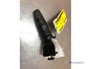 Begagnade Indikatorbrytare Nissan Note (E11) 1.4 16V Pris € 20,00 Marginaltabell erbjuds av Autobedrijf Brooks