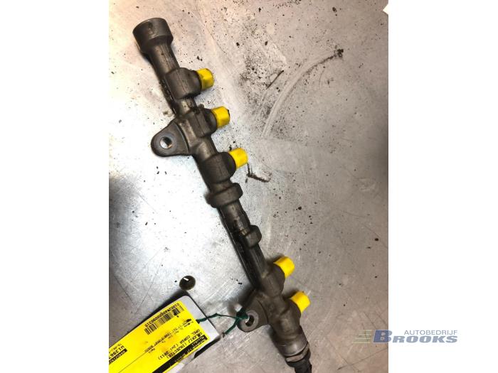 Usagé Système d'injection Opel Corsa D 1.3 CDTi 16V ecoFLEX Prix € 40,00 Règlement à la marge proposé par Autobedrijf Brooks