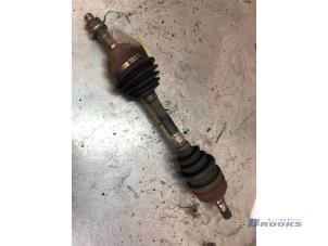 Used Front drive shaft, left Opel Astra G (F70) 2.0 DI 16V Price € 10,00 Margin scheme offered by Autobedrijf Brooks