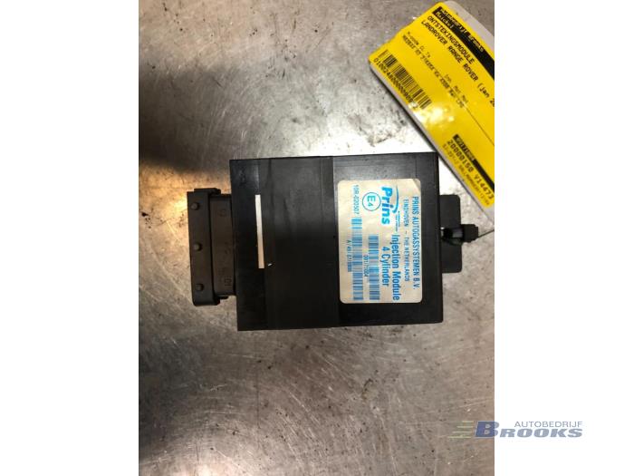 Used Ignition module Landrover Range Rover III (LM) 4.4 V8 32V Price € 150,00 Margin scheme offered by Autobedrijf Brooks