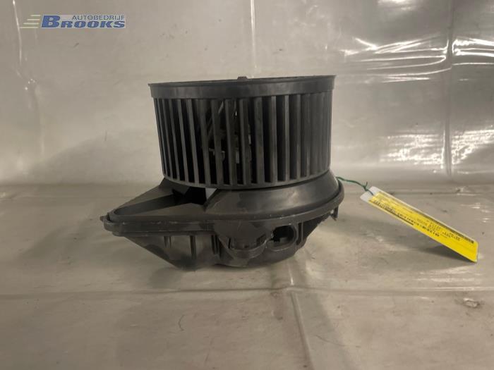 Motor de ventilador de calefactor de un Peugeot 406 (8B) 2.0 HDi 90 2000