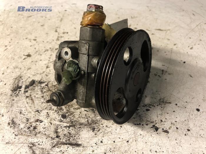 Power steering pump Mazda 323 C 1.5i 16V 6Y2192 Z5 KYB