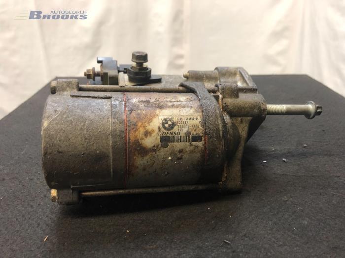 Startmotor från en Land Rover Range Rover III (LM) 4.4 V8 32V 2003