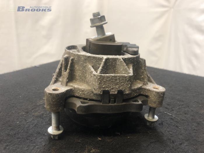 Engine mount from a BMW 3 serie (F30) 320d 2.0 16V EfficientDynamicsEdition 2013