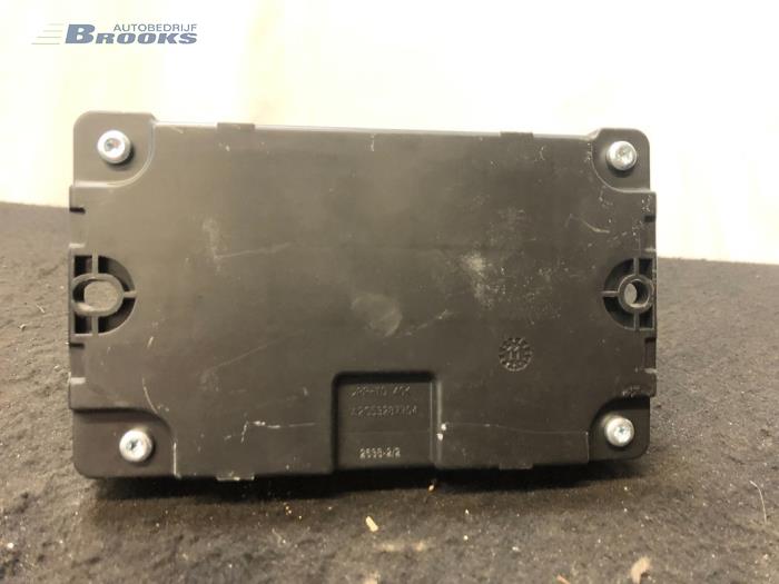 Begagnade Bluetooth-modul Renault Twingo II (CN) 1.2 16V Pris € 40,00 Marginaltabell erbjuds av Autobedrijf Brooks