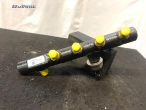 Used Fuel injector nozzle Dacia Duster (HS) 1.5 dCi Price € 50,00 Margin scheme offered by Autobedrijf Brooks