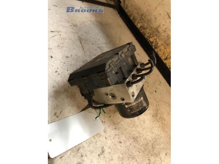 Gebrauchte ABS Pumpe Volkswagen Golf IV (1J1) 1.9 SDI Preis € 25,00 Margenregelung angeboten von Autobedrijf Brooks