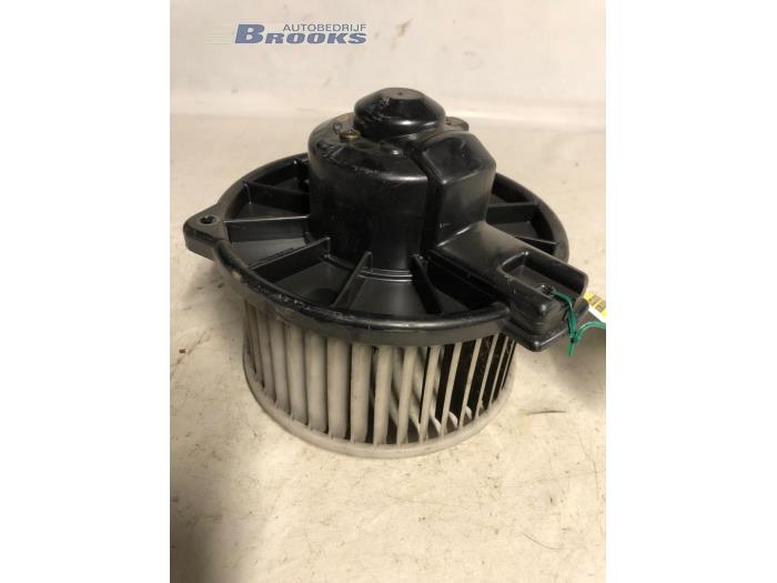 Motor de ventilador de calefactor de un Daihatsu Charade (G200/201/202/203/204) 1.3i TX/CX 16V 1993