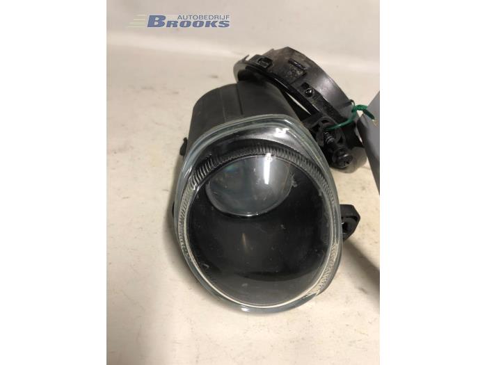 Fog light, front right from a BMW X5 2004