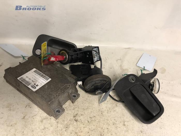 Used Engine management computer Lancia Ypsilon (840) 1.1 Elefantina Blu Price € 75,00 Margin scheme offered by Autobedrijf Brooks