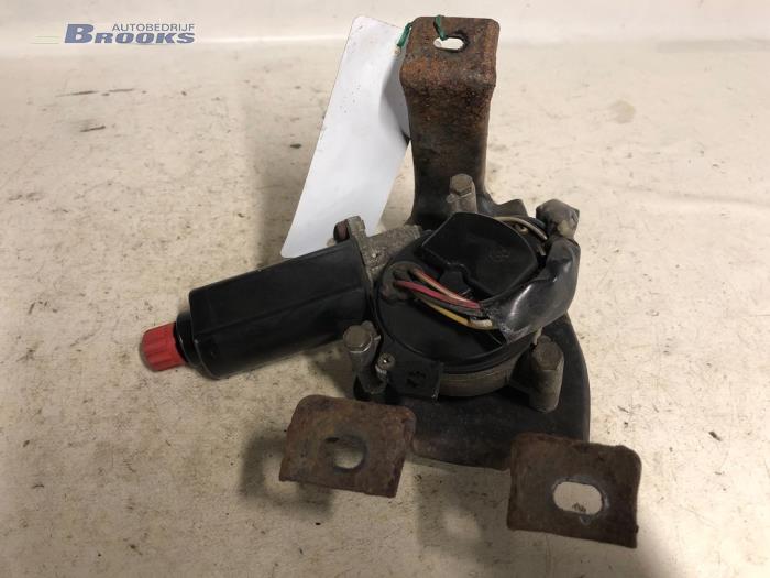 Używane Silnik reflektora Ford Usa Probe II 2.0i 16V DOHC SEFI Cena € 20,00 Procedura marży oferowane przez Autobedrijf Brooks