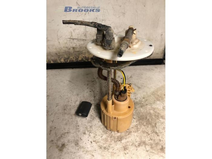Usagé Pompe à carburant Hyundai Atos 1.0 12V Prix € 10,00 Règlement à la marge proposé par Autobedrijf Brooks