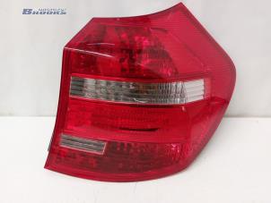 Used Taillight, right BMW 1 serie (E87/87N) 116i 1.6 16V Price € 25,00 Margin scheme offered by Autobedrijf Brooks