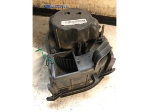 Used Heating and ventilation fan motor Renault Clio II (BB/CB) 1.6 16V Price € 30,00 Margin scheme offered by Autobedrijf Brooks