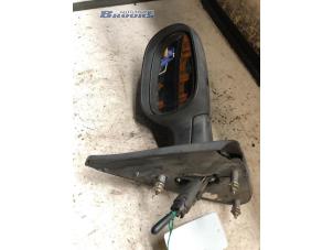 Used Wing mirror, right Renault Megane Classic (LA) 1.9 dT RN Price € 10,00 Margin scheme offered by Autobedrijf Brooks